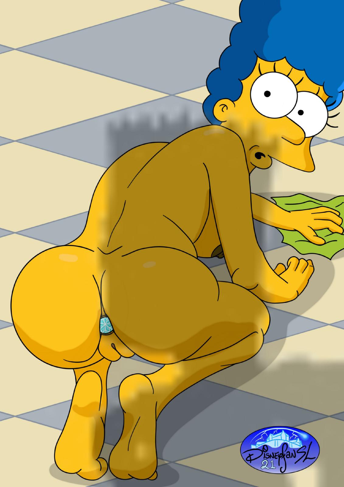 Marge Simpson plug anal